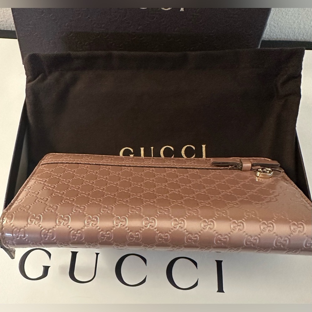 GUCCI Microguccissima Bow Heart Zip Around Wallet Candy Shine Pink - Picture 3 of 9